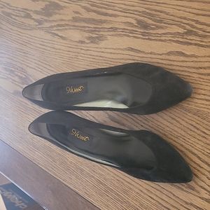 Vintage 9 West shoes, 8 and a 1/2 Black velvet